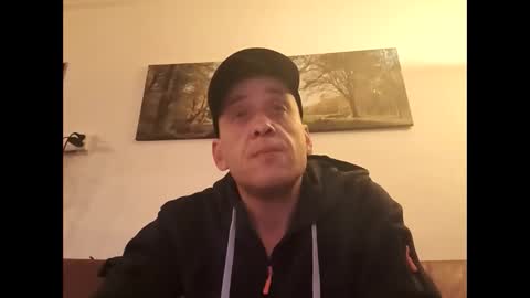 mikiey666 online show from 19, 12, 2025
