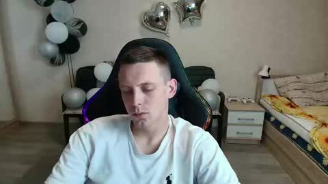 Snapshot of mikimaus0101 chatting on 11, 6, 2026 Michael online show from 11, 6, 2026