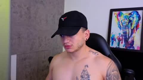 Snapshot of mikke_love chatting on 6, 8, 2026 MIKKE online show from 6, 8, 2026