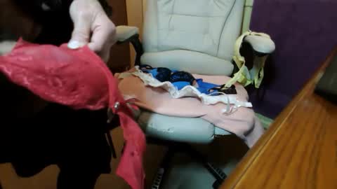 Snapshot of mikky36b chatting on 8, 2, 2025 Michael online show from 8, 2, 2025