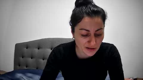 Mikyloveu online show from 19, 2, 2026