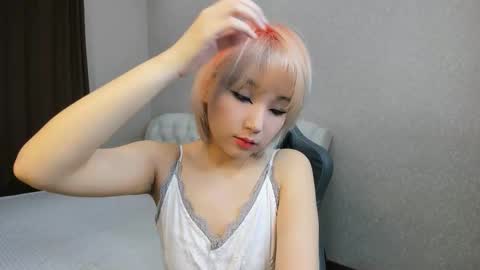 Snapshot of mil_waves chatting on 26, 11, 2025 mil_waves online show from 26, 11, 2025