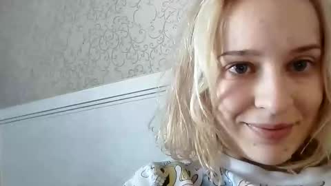 Snapshot of mila_420 chatting on 29, 9, 2025 Mila 420 online show from 29, 9, 2025