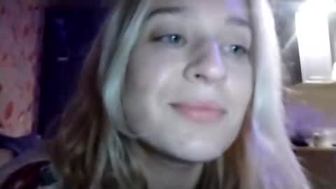 Mila 420 online show from 3, 12, 2025