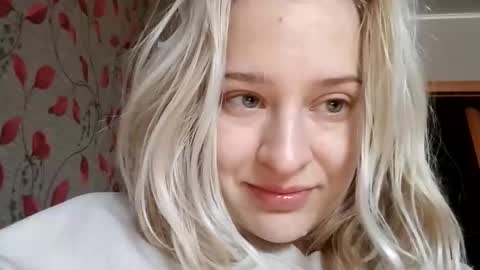 Mila 420 online show from 11, 2, 2026