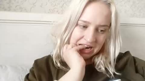 Mila 420 online show from 8, 5, 2026