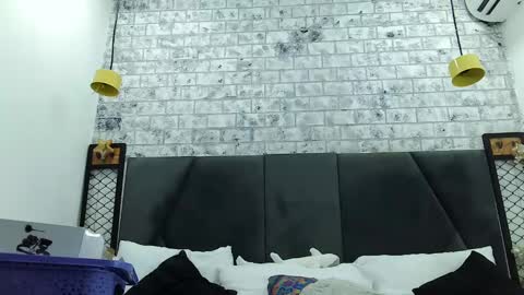 mila_adamss online show from 13, 1, 2025