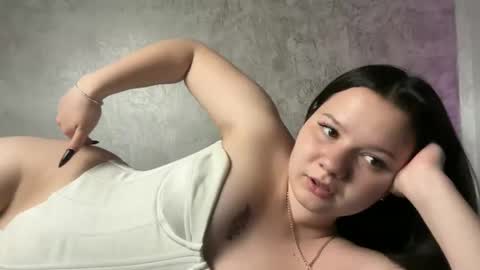 Snapshot of mila_bloom chatting on 7, 6, 2026 Mila online show from 7, 6, 2026