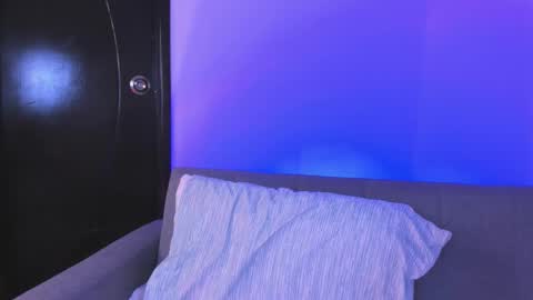 mila  online show from 20, 3, 2026