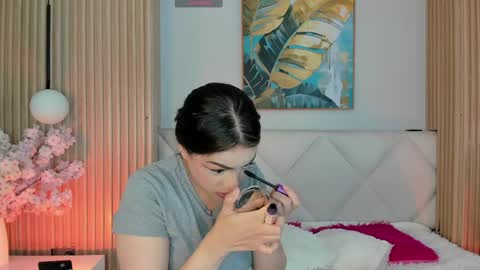 Snapshot of mila_hank chatting on 24, 4, 2026 mila_hank online show from 24, 4, 2026