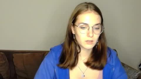 mila_keyy online show from 15, 9, 2025