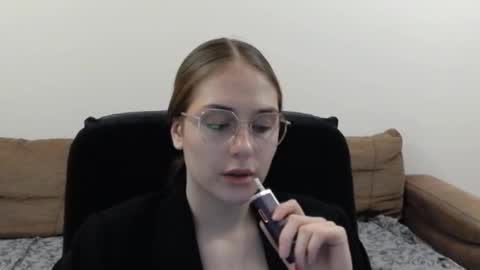 mila_keyy online show from 18, 1, 2026