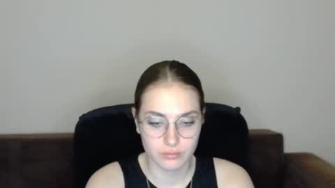 Snapshot of mila_keyy chatting on 19, 4, 2026 mila_keyy online show from 19, 4, 2026