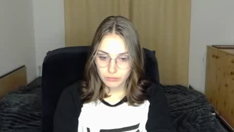 Snapshot of mila_keyy chatting on 24, 7, 2026 mila_keyy online show from 24, 7, 2026