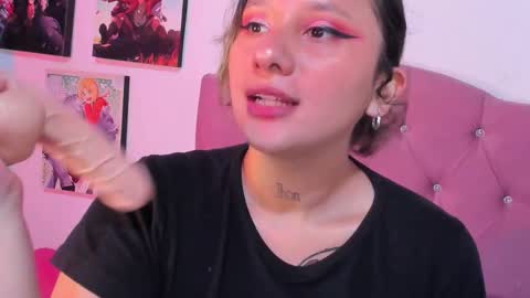 Snapshot of mila_nixon01 chatting on 22, 9, 2025 MILA online show from 22, 9, 2025