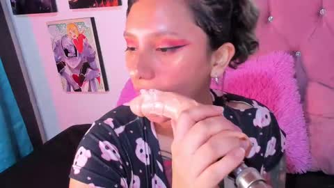 Snapshot of mila_nixon01 chatting on 3, 10, 2025 MILA online show from 3, 10, 2025