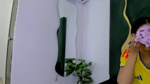 Snapshot of mila_petiteasm chatting on 3, 7, 2026 mila_petiteasm online show from 3, 7, 2026