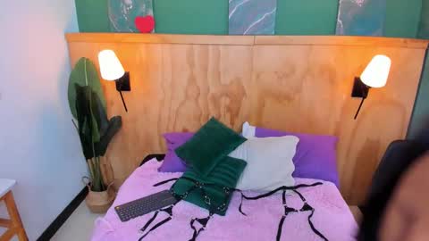 Mila and samy online show from 14, 1, 2026