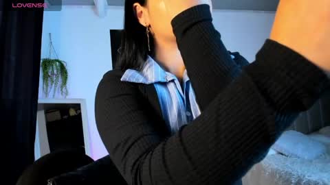 Snapshot of mila_shay chatting on 25, 4, 2026 Mila online show from 25, 4, 2026