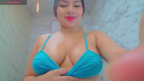 Mila  online show from 31, 1, 2025