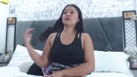 Snapshot of milaaadams chatting on 27, 1, 2025 mila online show from 27, 1, 2025