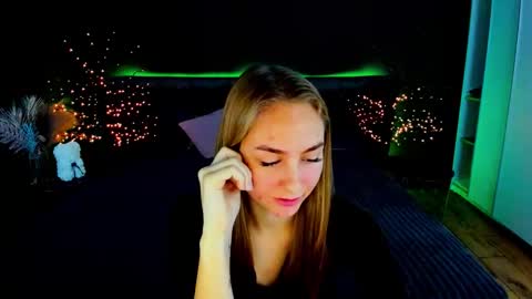 Milla online show from 10, 10, 2025