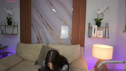 milacrave online show from 30, 9, 2025