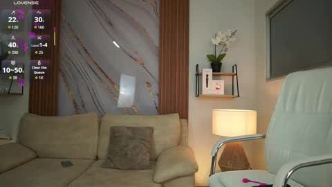 milacrave online show from 11, 10, 2025