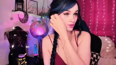 Snapshot of miladyjolie chatting on 2, 8, 2026 MiladyJolie online show from 2, 8, 2026