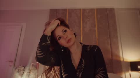        online show from 19, 12, 2025