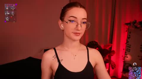 Snapshot of milaflameee_ chatting on 17, 7, 2026 Mila . online show from 17, 7, 2026