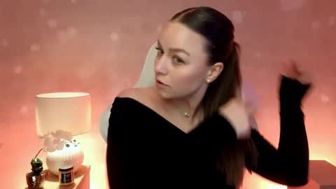 Mila Fleur online show from 15, 2, 2026