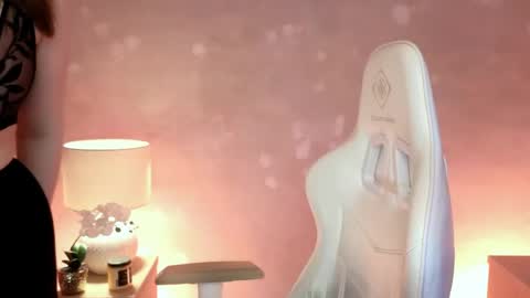 Mila Fleur online show from 3, 6, 2026
