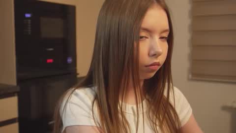 Snapshot of milaice chatting on 12, 2, 2026 Mila online show from 12, 2, 2026