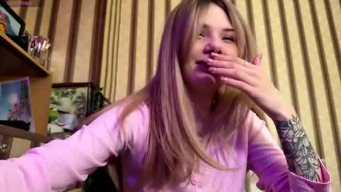 Snapshot of milakittys chatting on 23, 6, 2026 milakittys online show from 23, 6, 2026