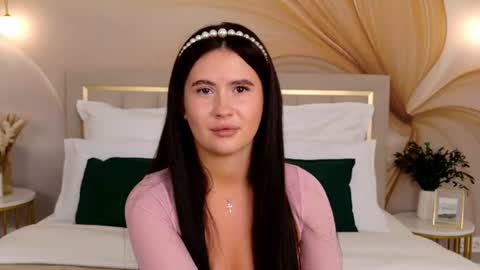 Snapshot of milaleoneli chatting on 13, 6, 2026 milaleoneli online show from 13, 6, 2026