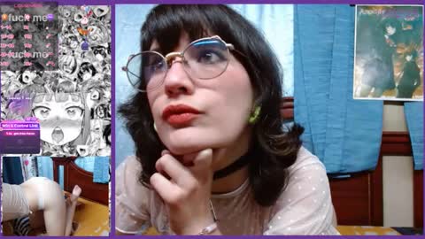 Snapshot of milalunala chatting on 23, 2, 2025 Mila-Lunala online show from 23, 2, 2025