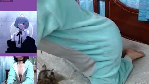 Snapshot of milalunala chatting on 28, 2, 2025 Mila-Lunala online show from 28, 2, 2025