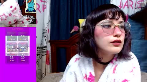 Snapshot of milalunala chatting on 11, 9, 2025 Mila-Lunala online show from 11, 9, 2025