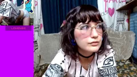 Snapshot of milalunala chatting on 17, 9, 2025 Mila-Lunala online show from 17, 9, 2025