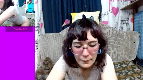 Snapshot of milalunala chatting on 18, 9, 2025 Mila-Lunala online show from 18, 9, 2025