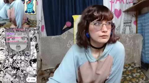 Snapshot of milalunala chatting on 26, 9, 2025 Mila-Lunala online show from 26, 9, 2025