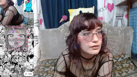 Snapshot of milalunala chatting on 26, 9, 2025 Mila-Lunala online show from 26, 9, 2025