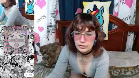 Snapshot of milalunala chatting on 5, 10, 2025 Mila-Lunala online show from 5, 10, 2025