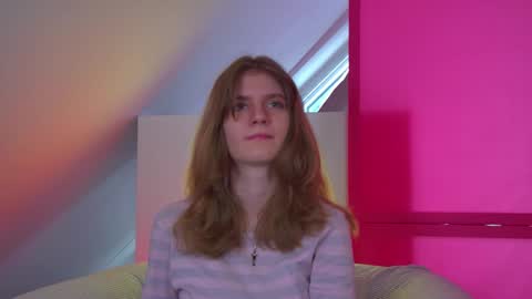 Mila online show from 15, 4, 2026