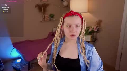 Milana online show from 4, 12, 2025