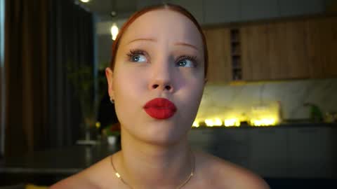 Snapshot of milana_sins chatting on 25, 9, 2025 Remy online show from 25, 9, 2025