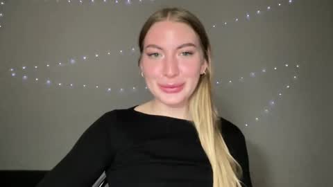 Milana online show from 24, 12, 2024