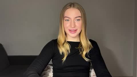 Milana online show from 3, 2, 2025