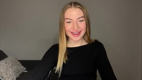 Milana online show from 5, 2, 2025